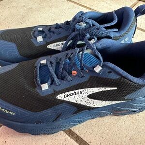 Brooks Men’s Cascadia 17 Trail Running Shoe